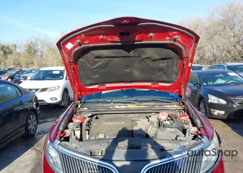 2013 Lincoln Mks z USA, uszkodzony, nr VIN 1LNHL9DK0DG615151